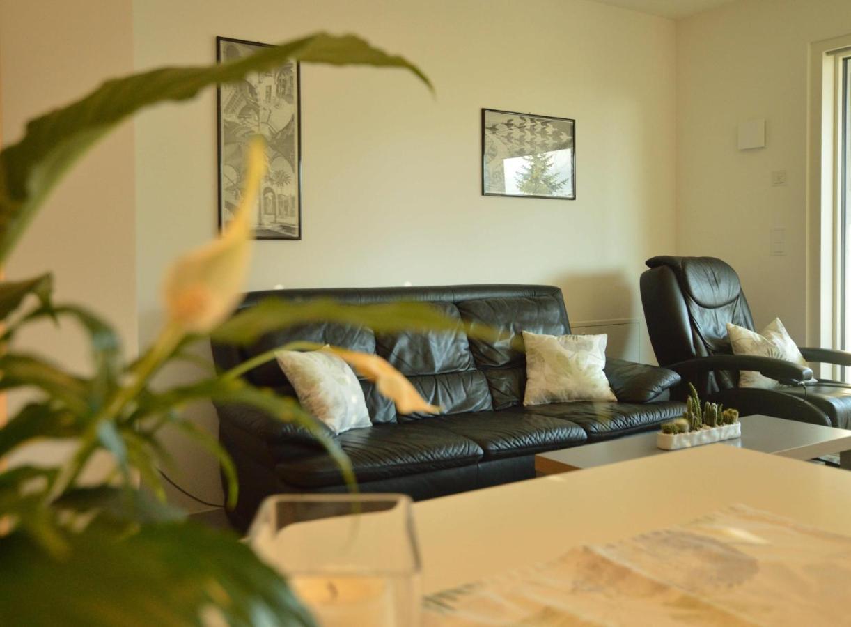 Family Apartment Julia Термено Екстериор снимка