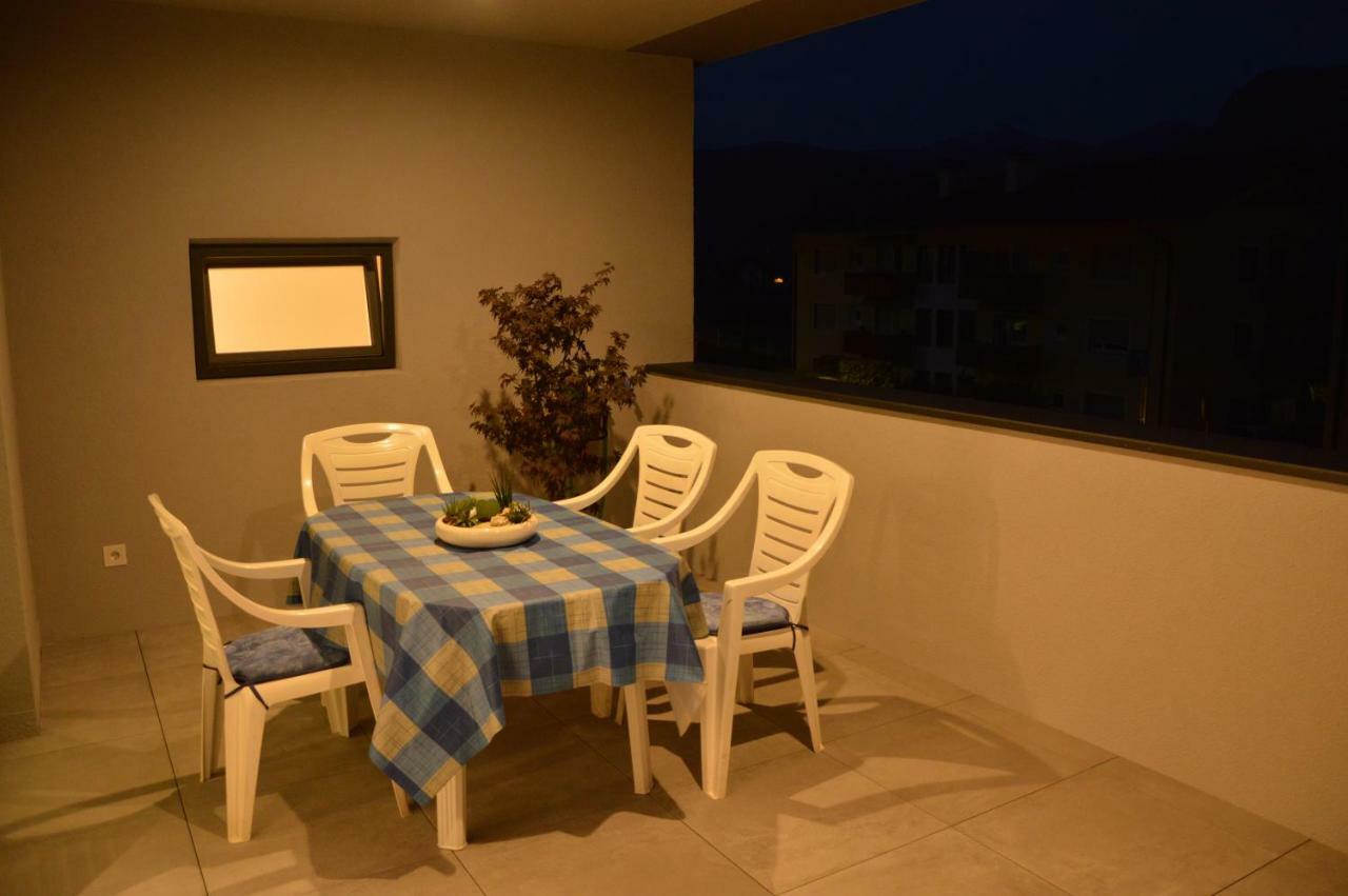 Family Apartment Julia Термено Екстериор снимка